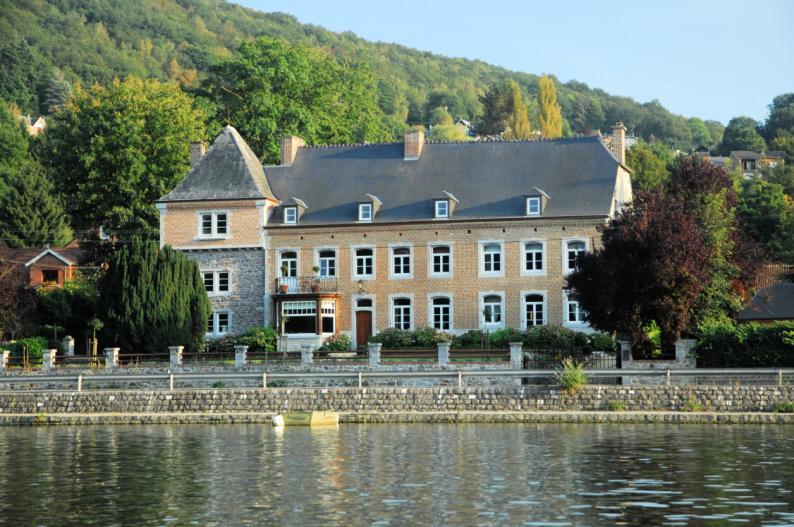 Le Richmond Otel Godinne Dış mekan fotoğraf